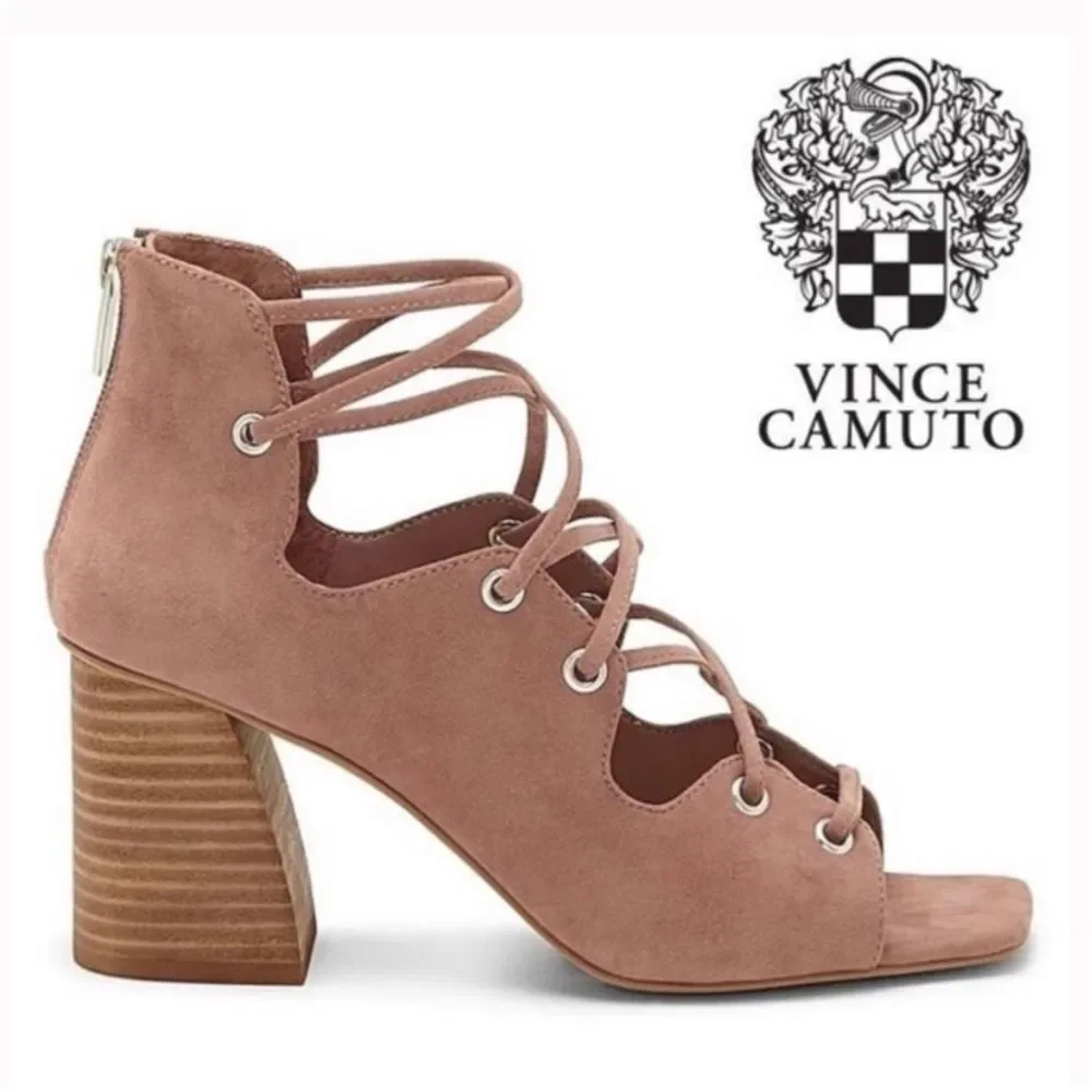 ❤️Vince Camuto Leather Heels (size 9) - Picture 1 of 6